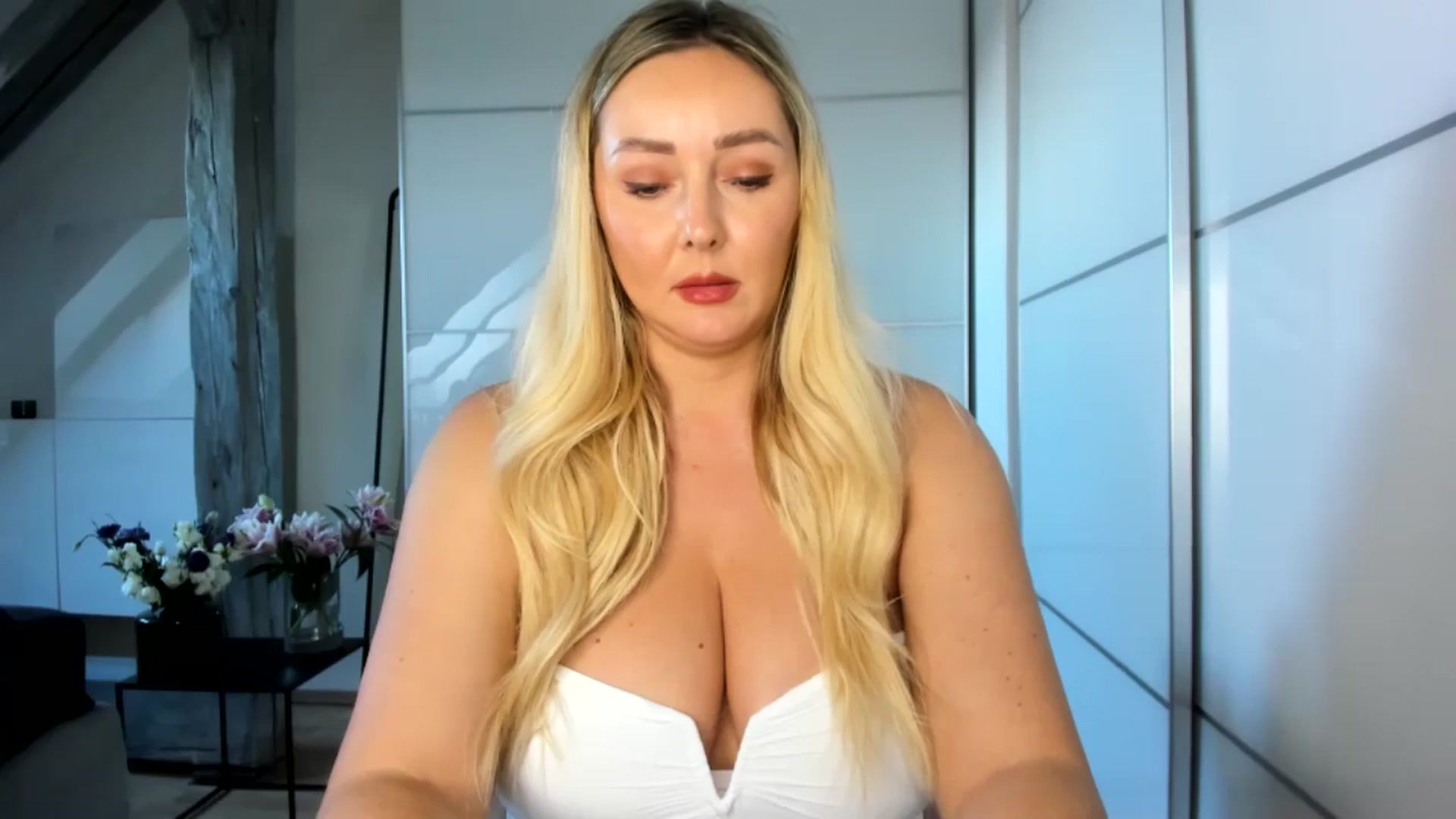 Mi_Ha video thumbnail