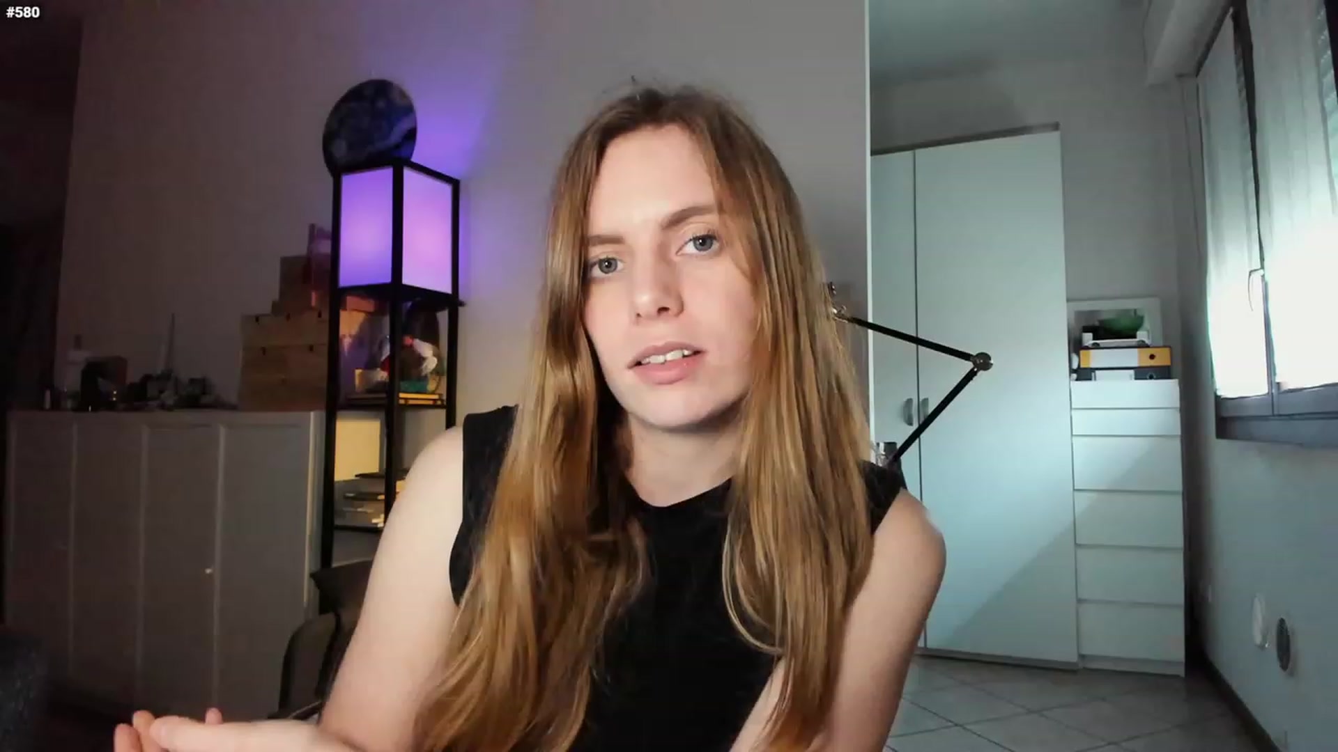 Personage video thumbnail