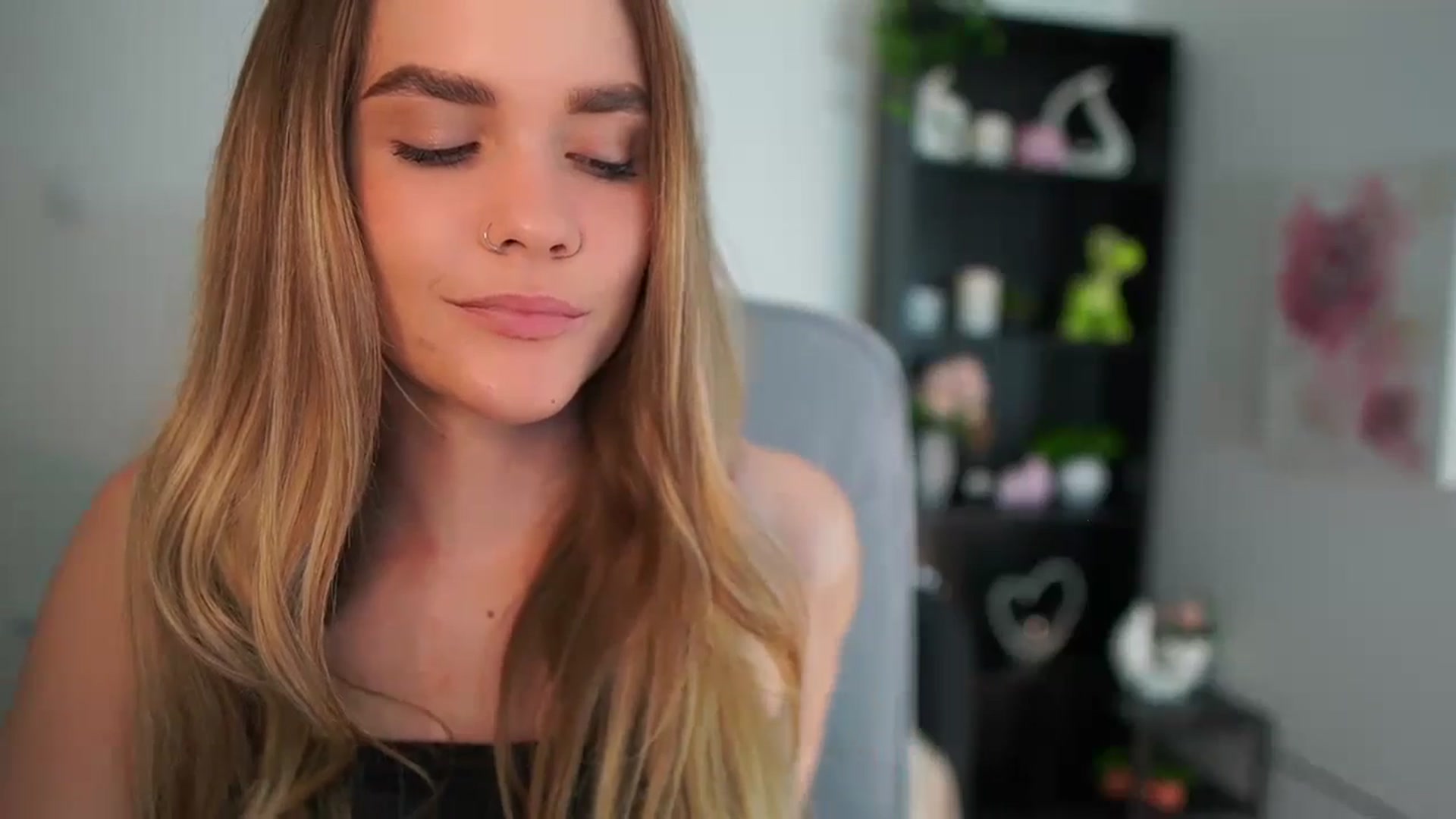 Skyla_Novea_ video thumbnail