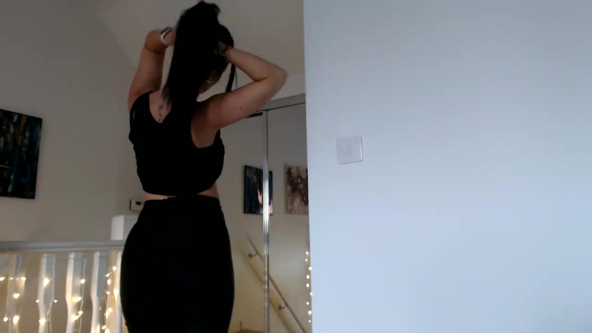 Yara_77 video thumbnail