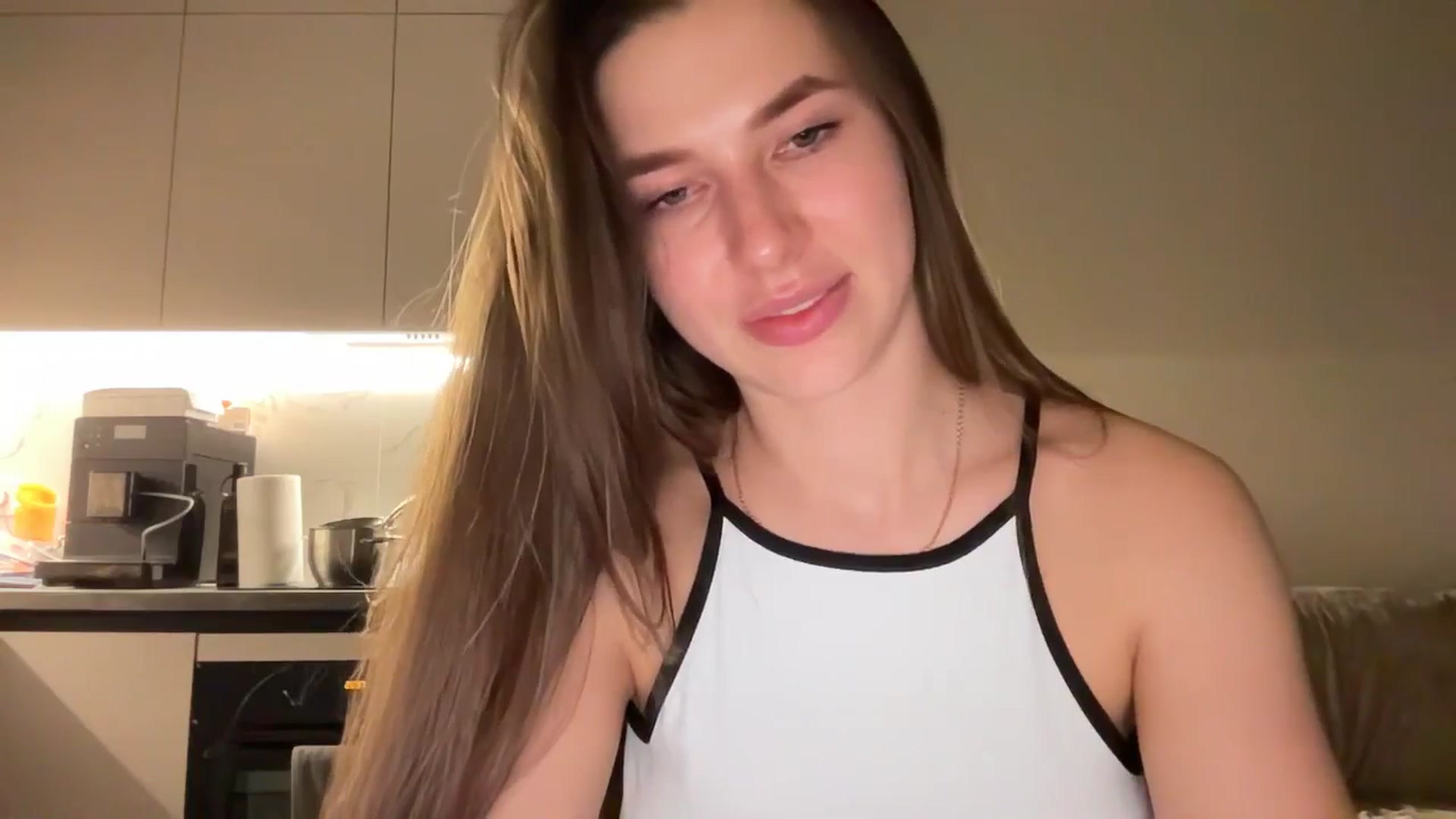 kissfreeze video thumbnail