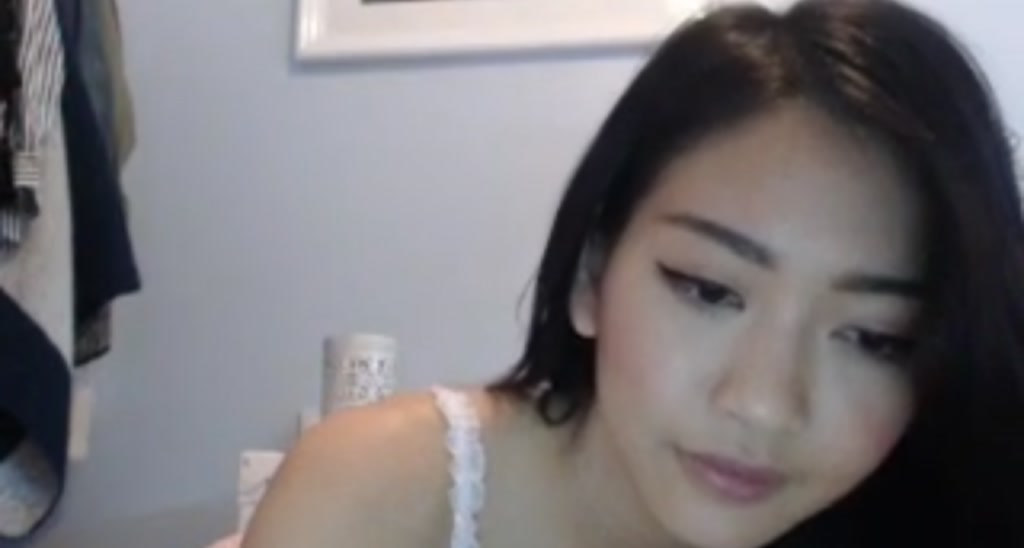 MissReinaT video thumbnail