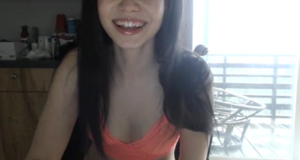 MiNNiE_B00M video thumbnail