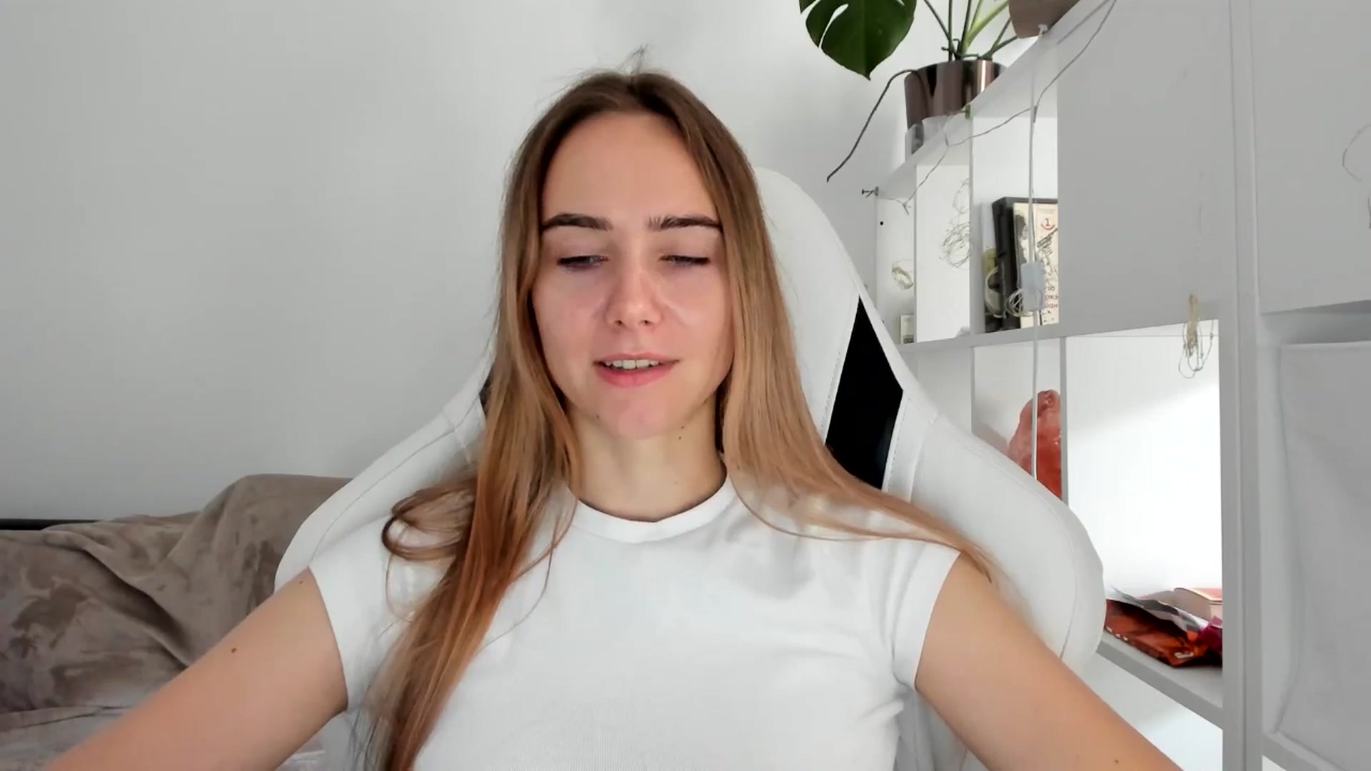 OhAlisa video thumbnail