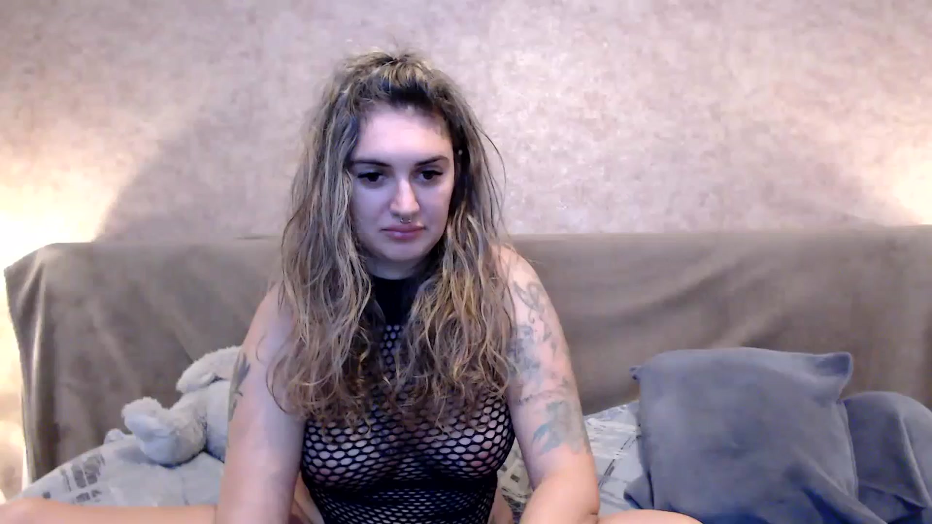 MissDivinna video thumbnail