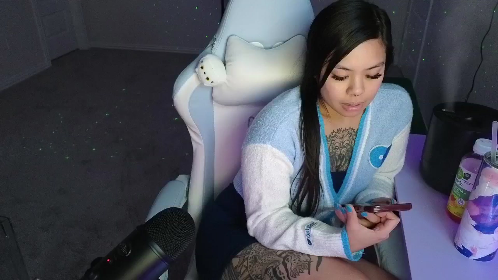 dolllface video thumbnail