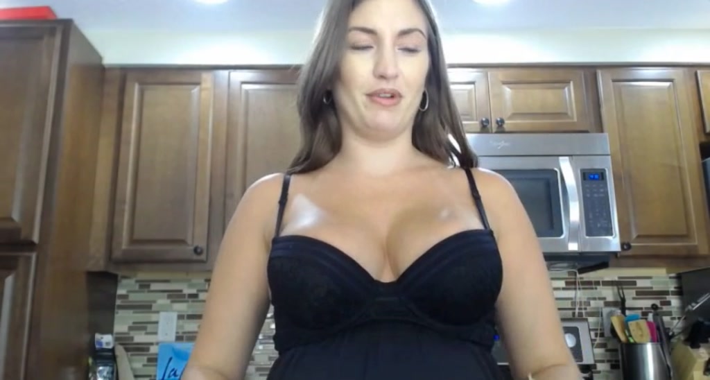 Skye_Evans_ video thumbnail