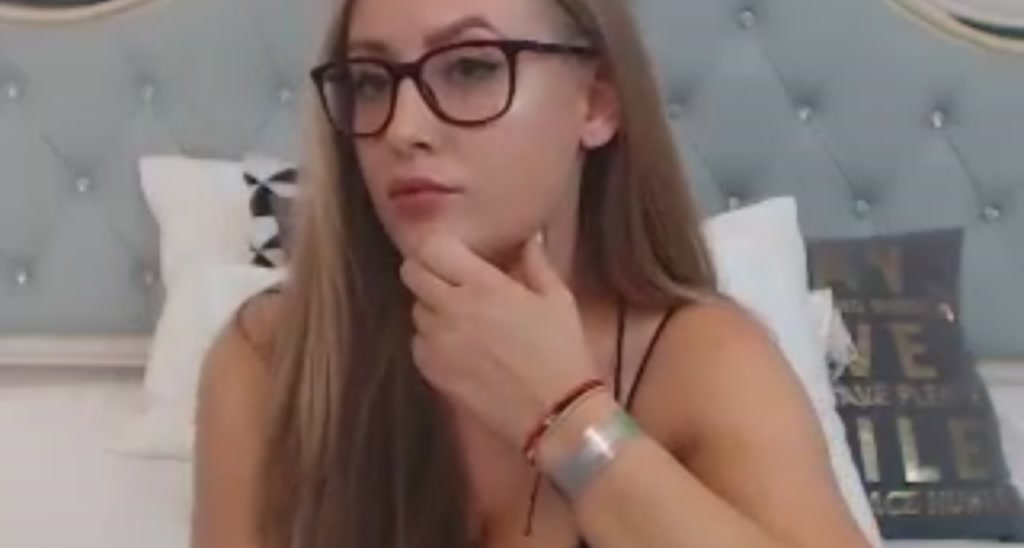 ChloeLUVX video thumbnail