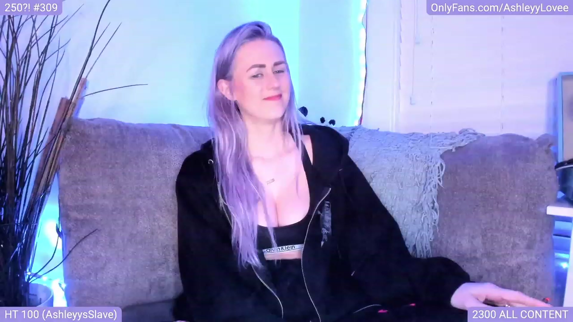 AshleyyLovee video thumbnail
