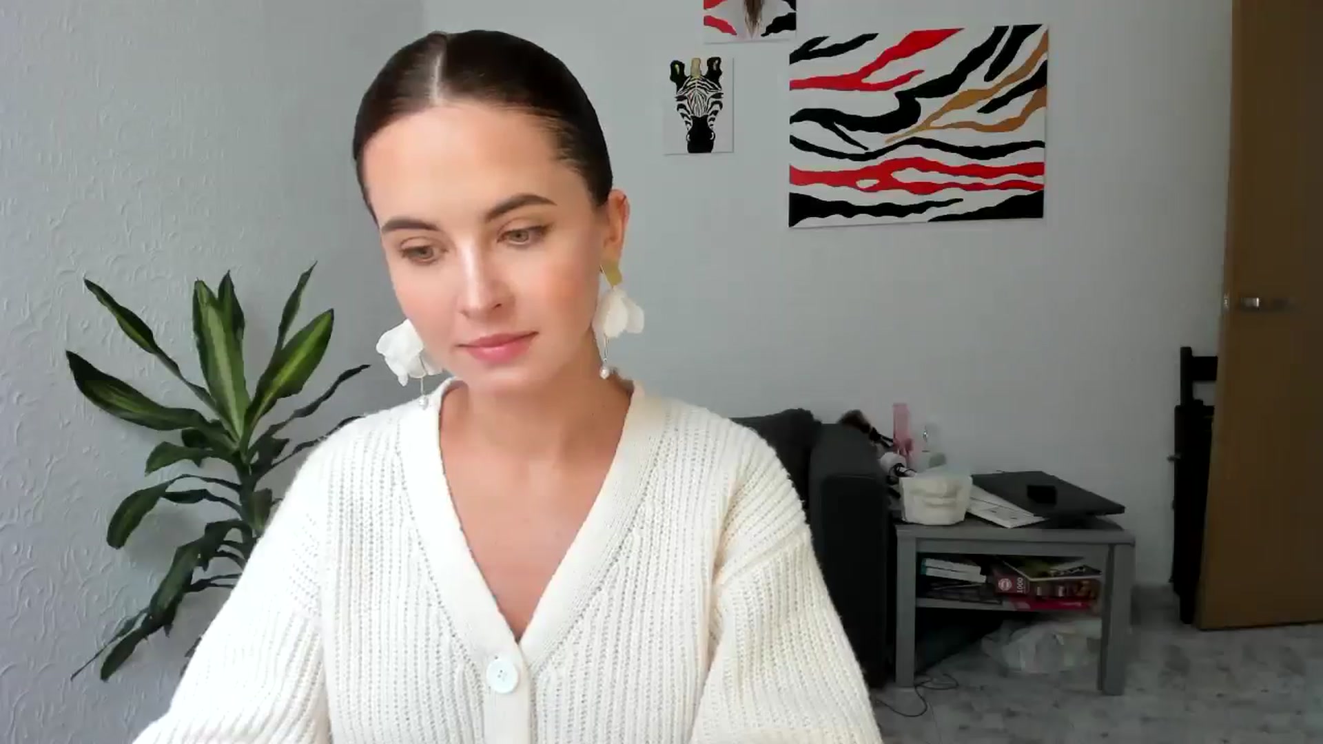 AhahaGirl video thumbnail