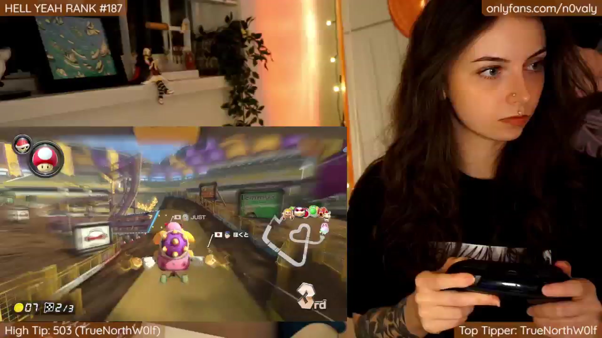 N0valy video thumbnail