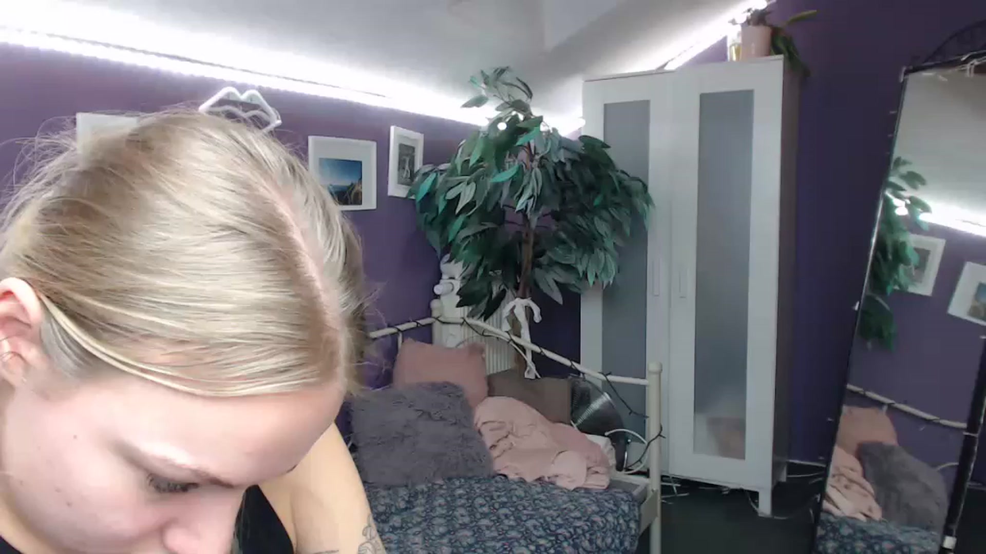 JoanQueen video thumbnail