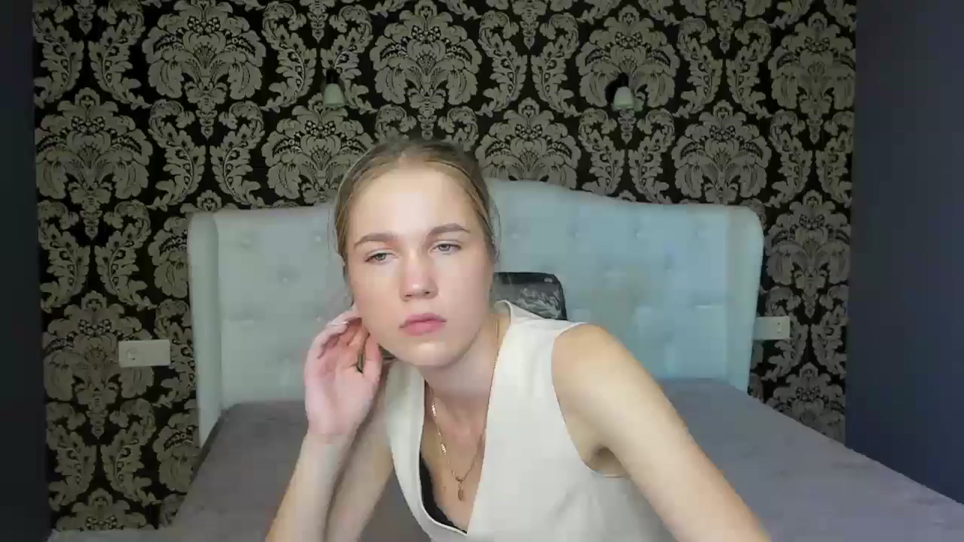 Kate_Lewiss video thumbnail
