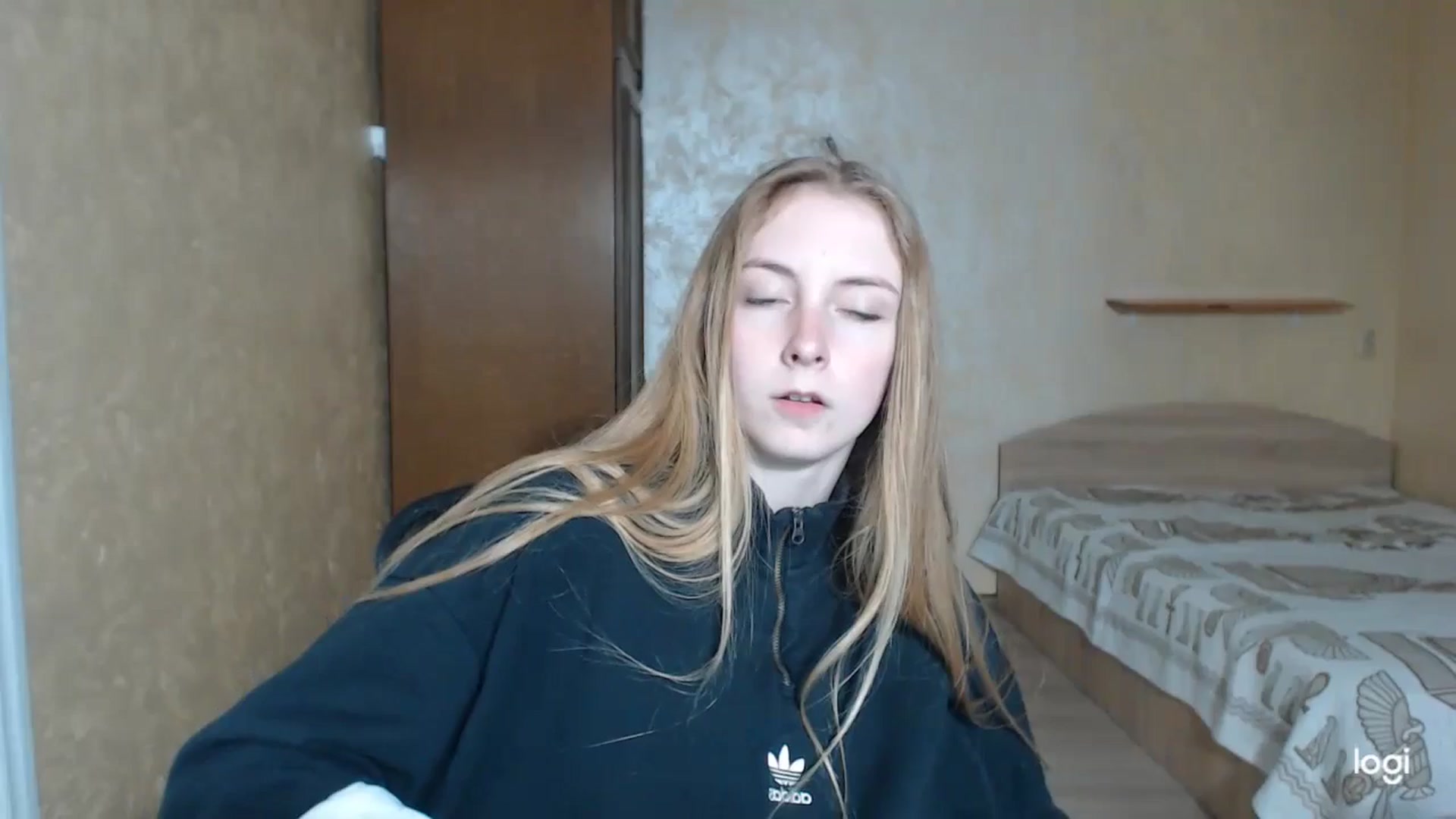 LilCutie video thumbnail