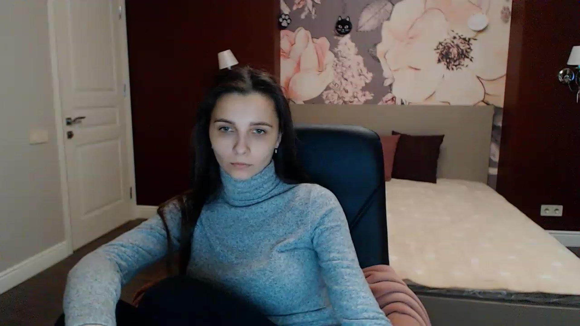 Karina_Mils video thumbnail