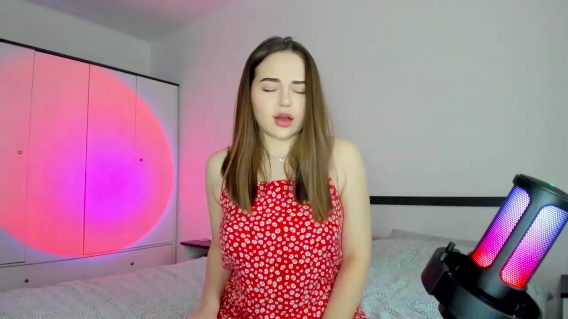 Bee_Sweety_ video thumbnail