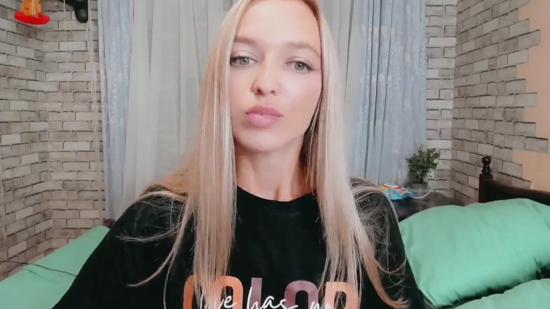 Ambri_Lili video thumbnail