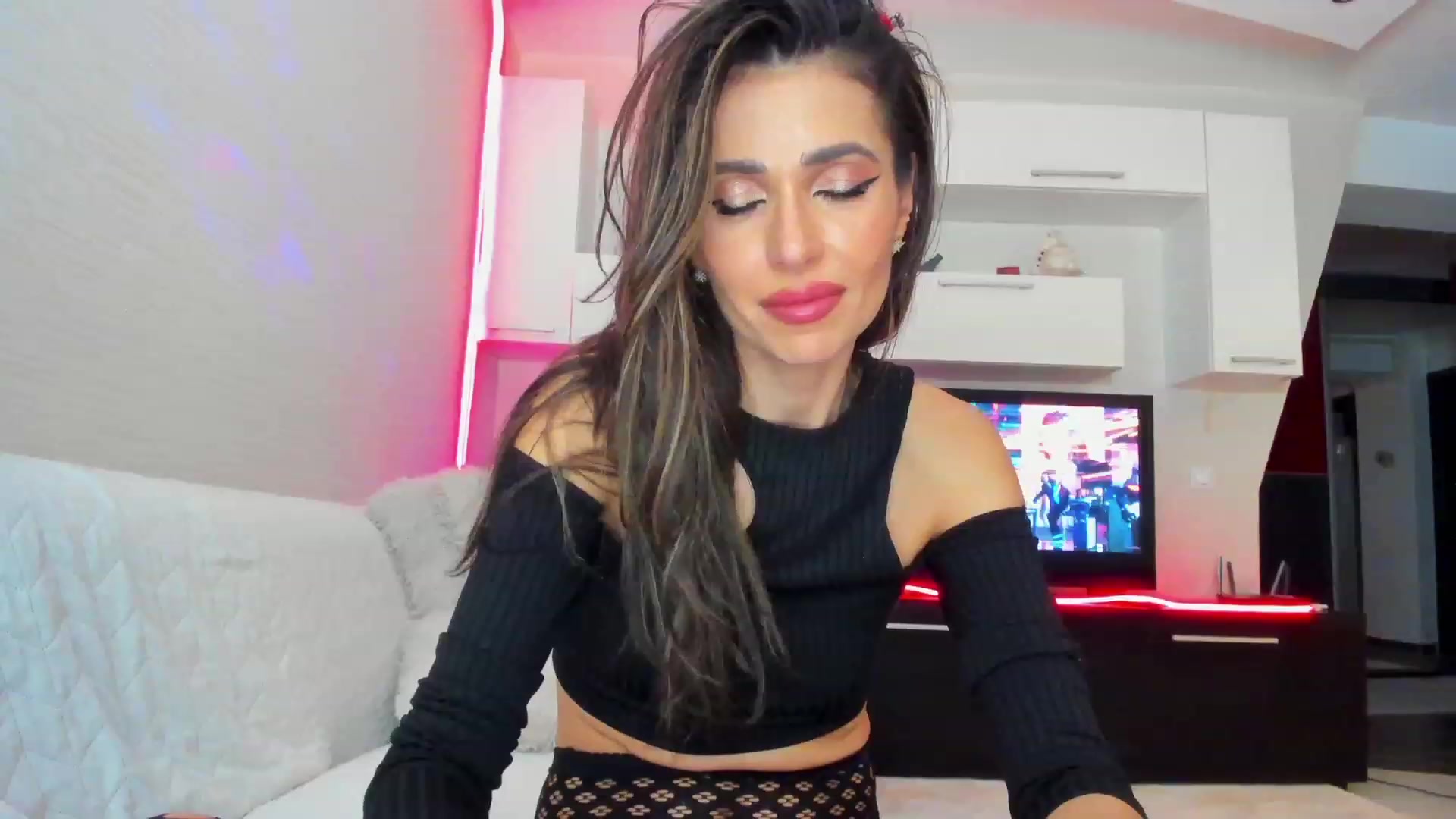 SmileyTinaa video thumbnail