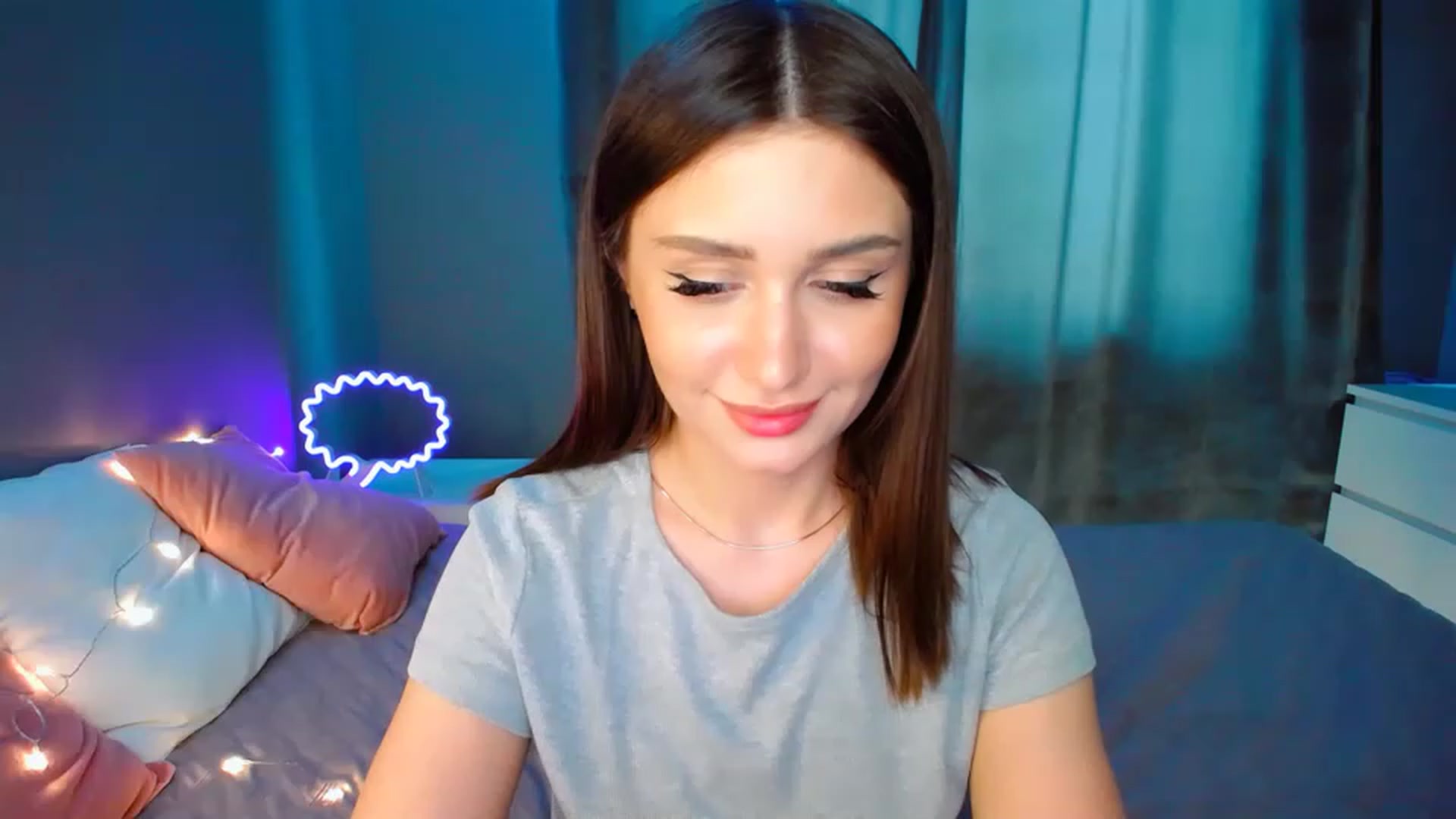 DollGlamourr video thumbnail