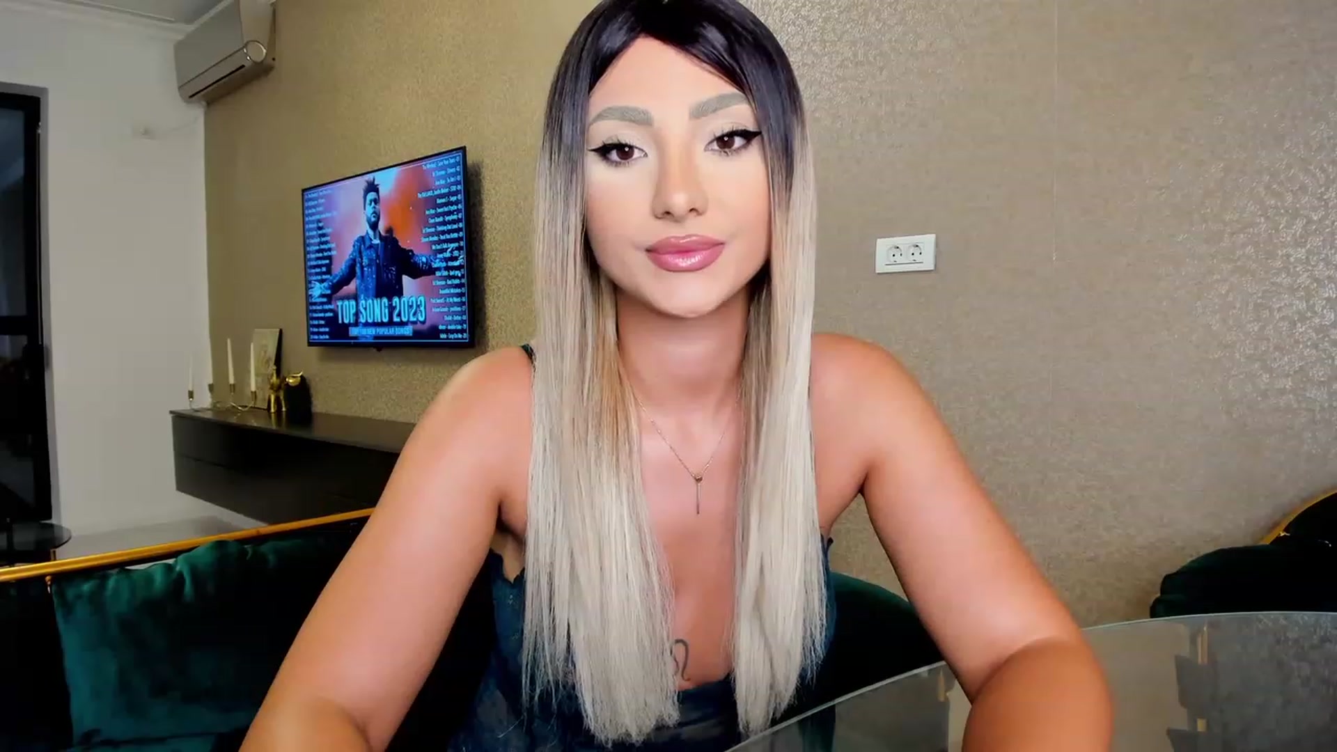 HONEY_A video thumbnail