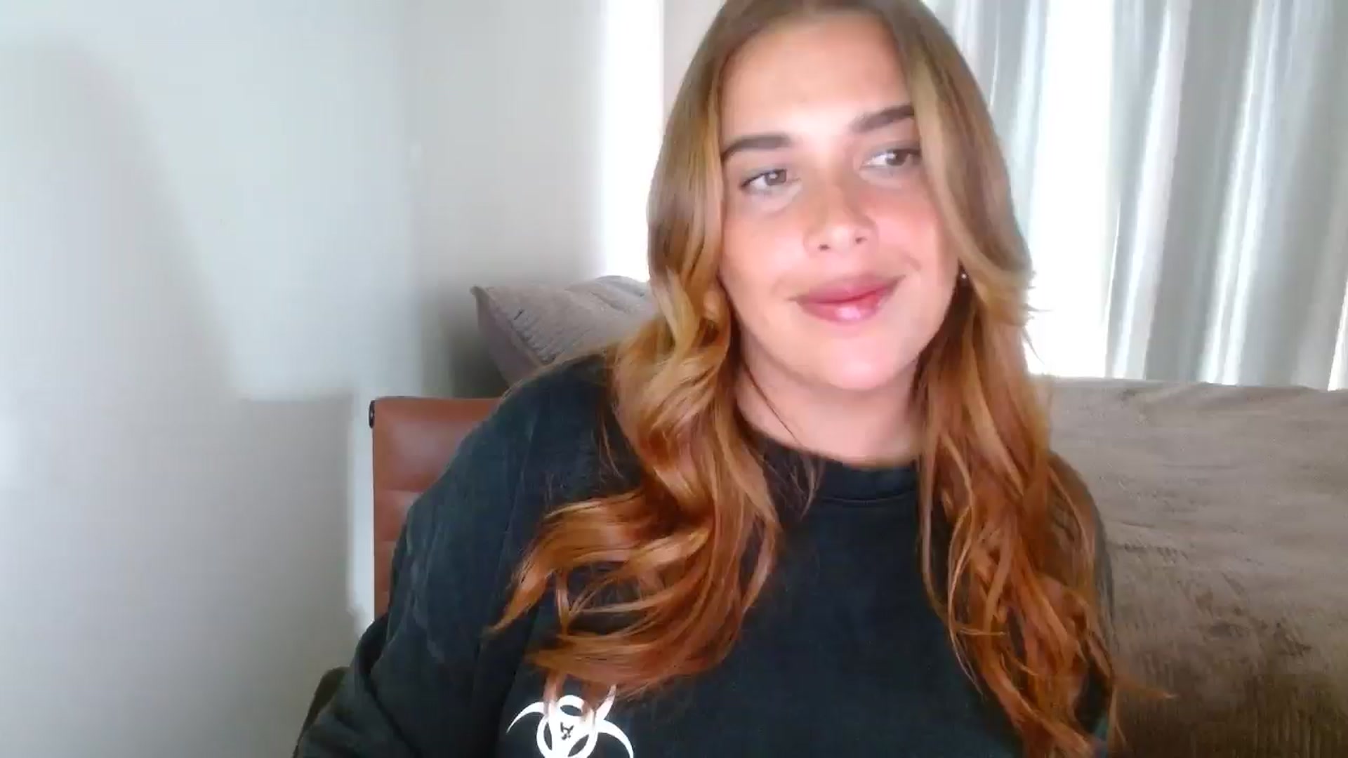 HoneyTits_ video thumbnail