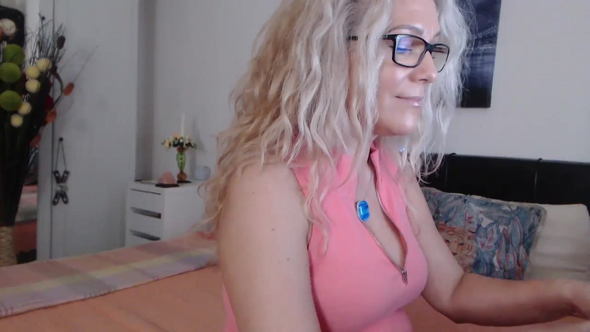 Reeya71 video thumbnail