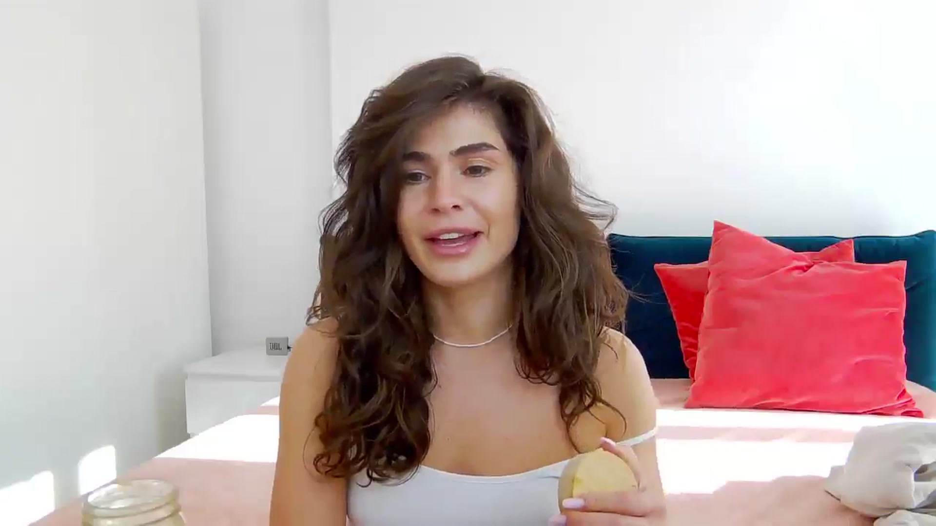 NaiaaBee video thumbnail