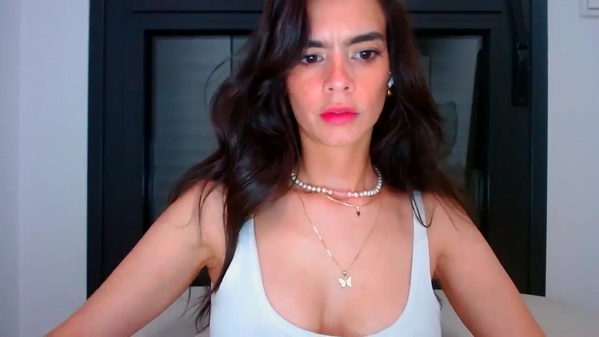 fresagirl video thumbnail