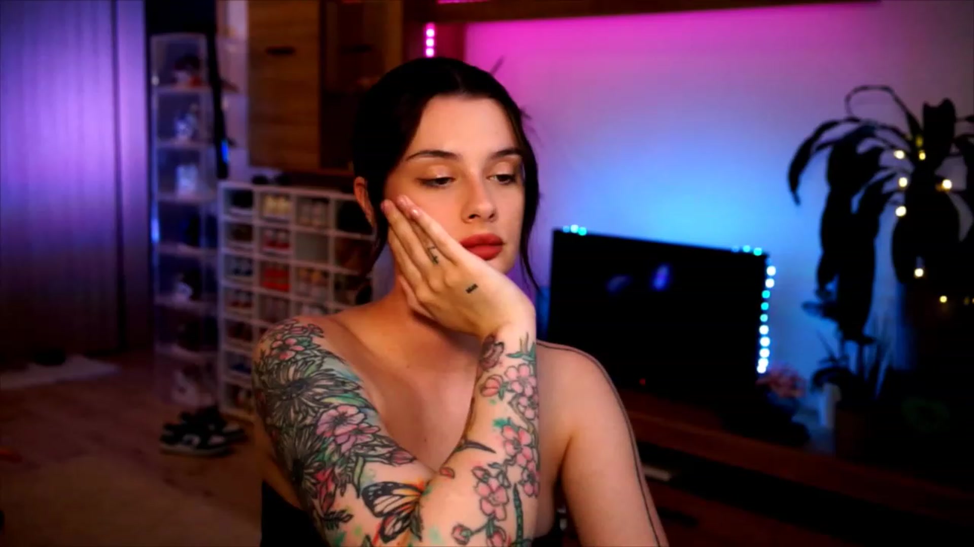 lucynutty video thumbnail