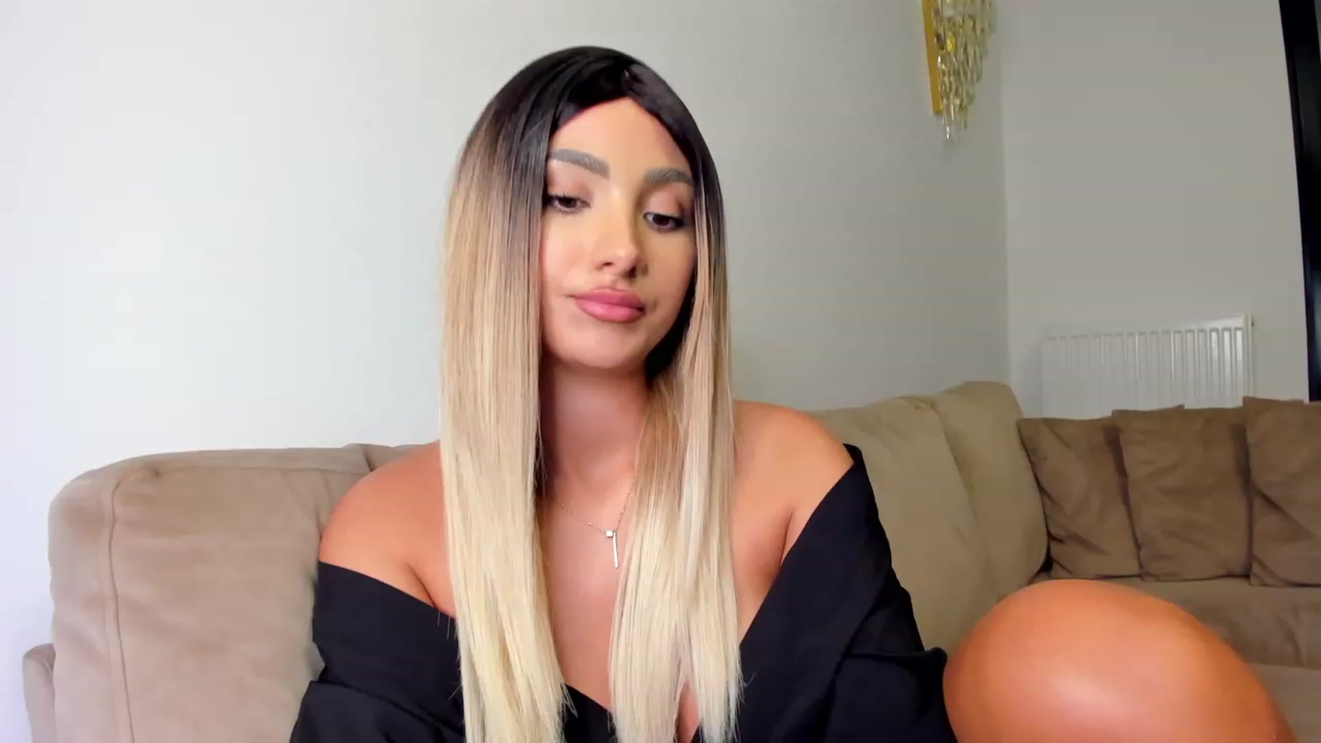 HONEY_A video thumbnail
