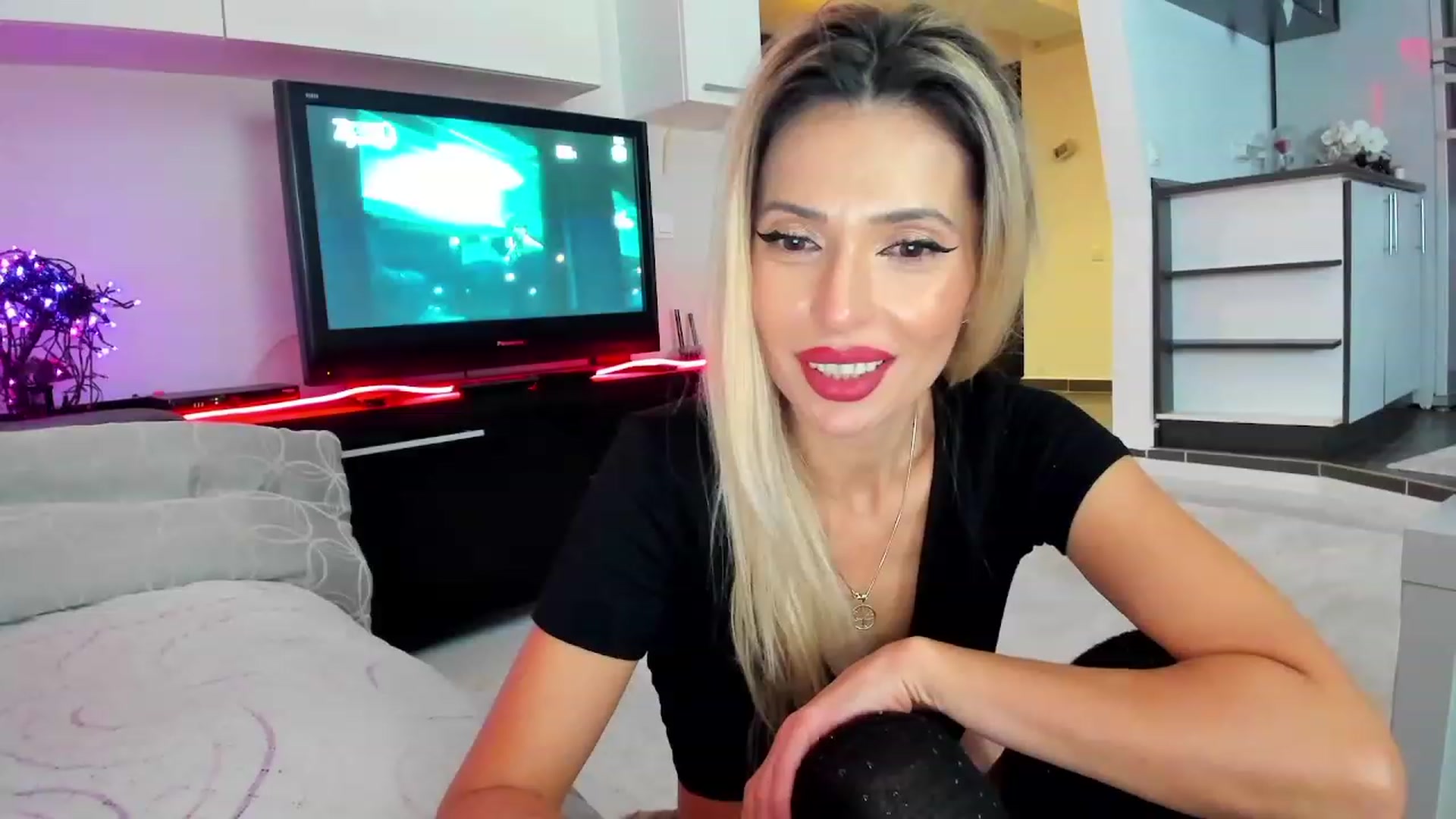 BlondBoobs2Go video thumbnail