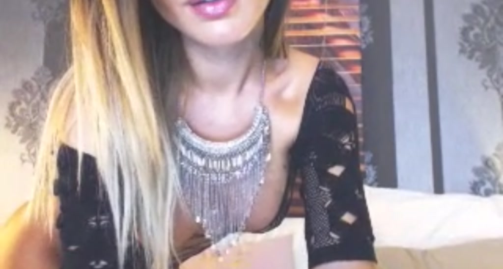 Maya_Di video thumbnail