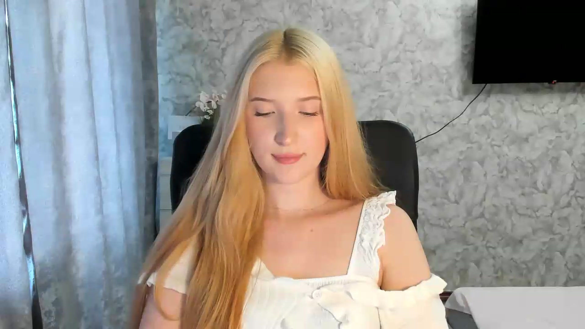 Ilona_Here video thumbnail