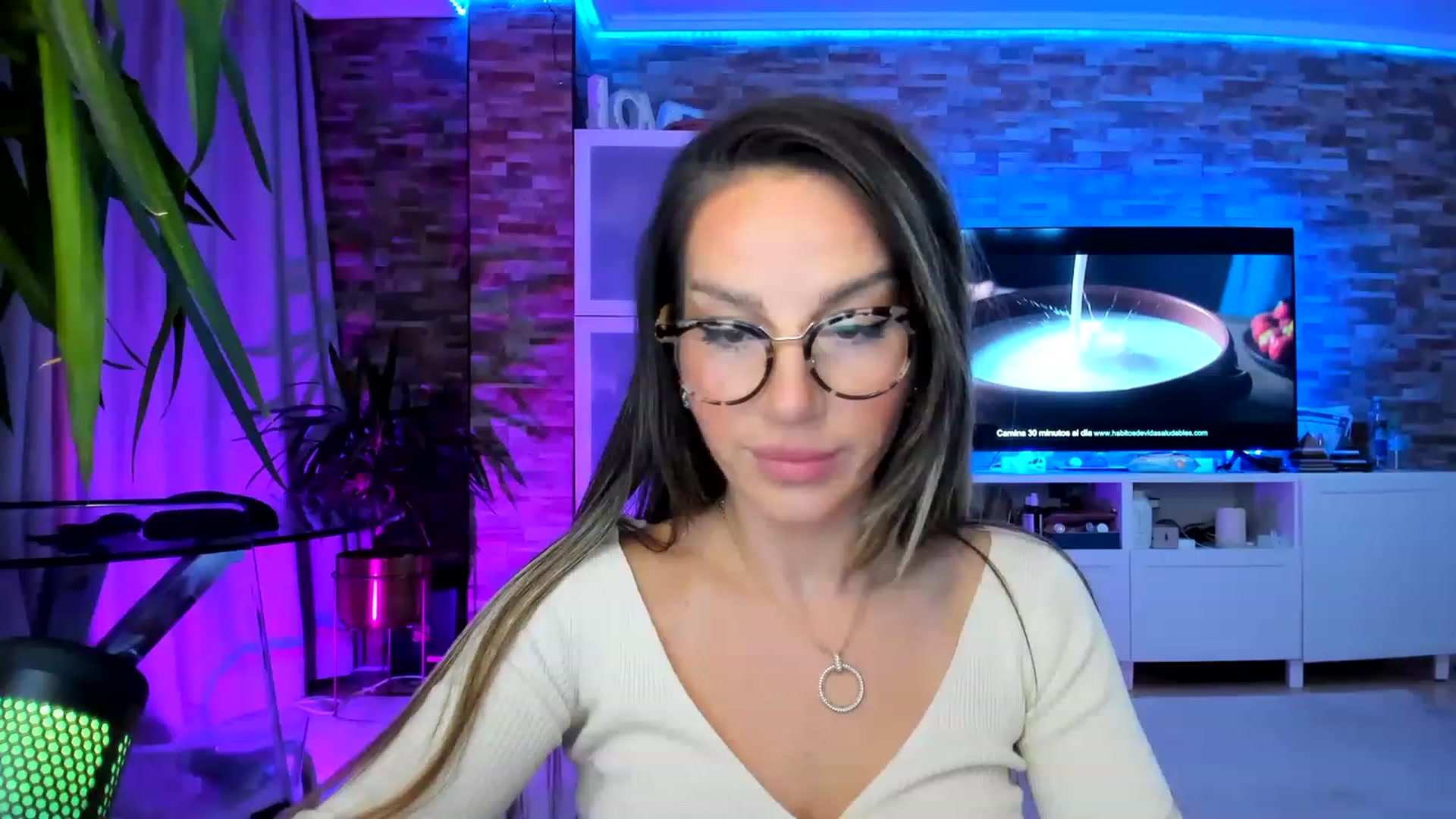 AnooKiss video thumbnail