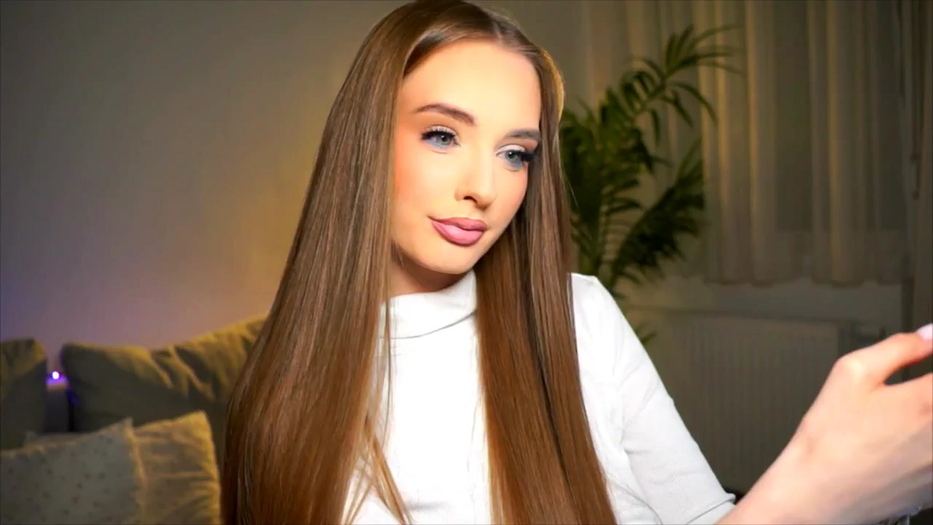 petitegonwild video thumbnail