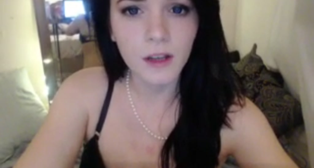 emilylynne video thumbnail