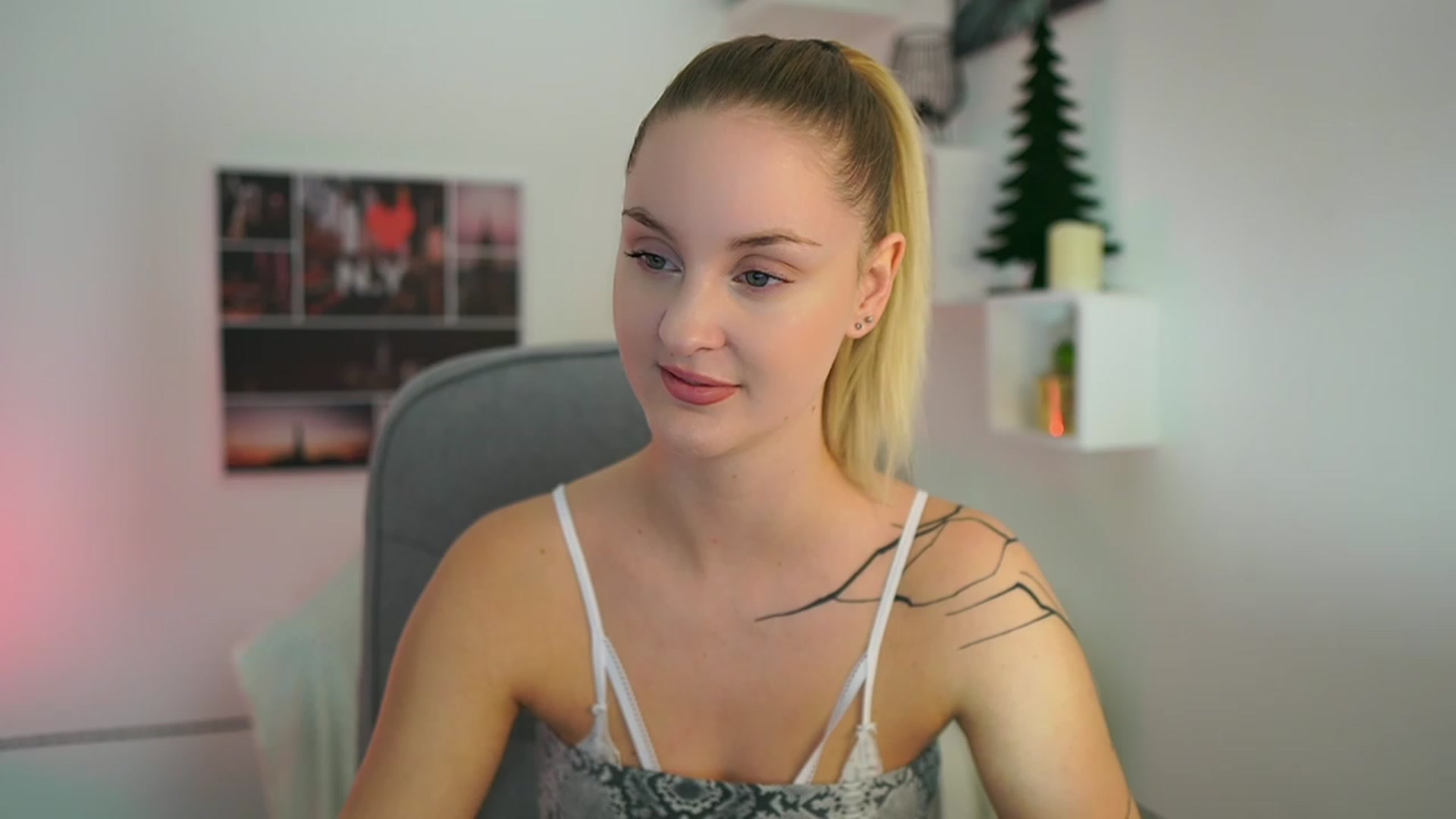 NatalliaStarr video thumbnail
