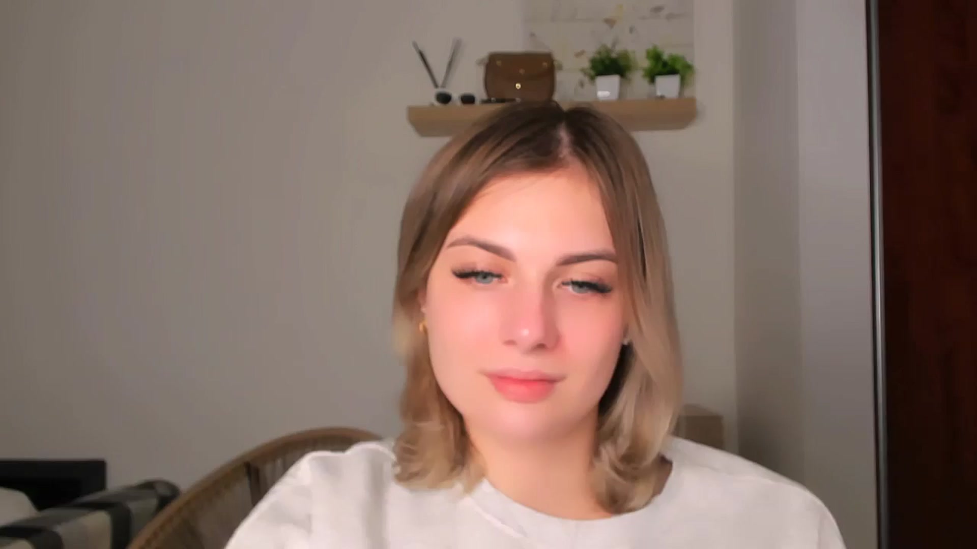 EarlyyBird video thumbnail