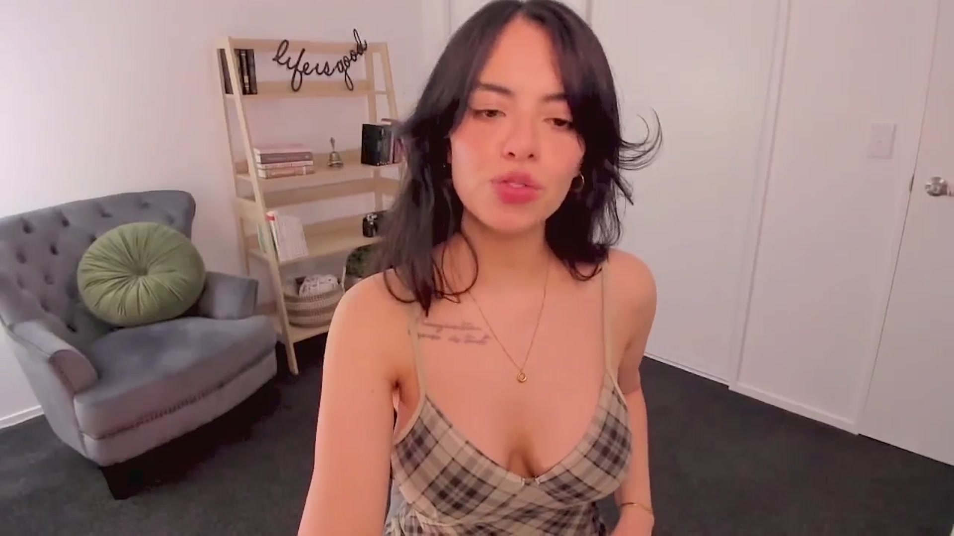 NinaSage video thumbnail