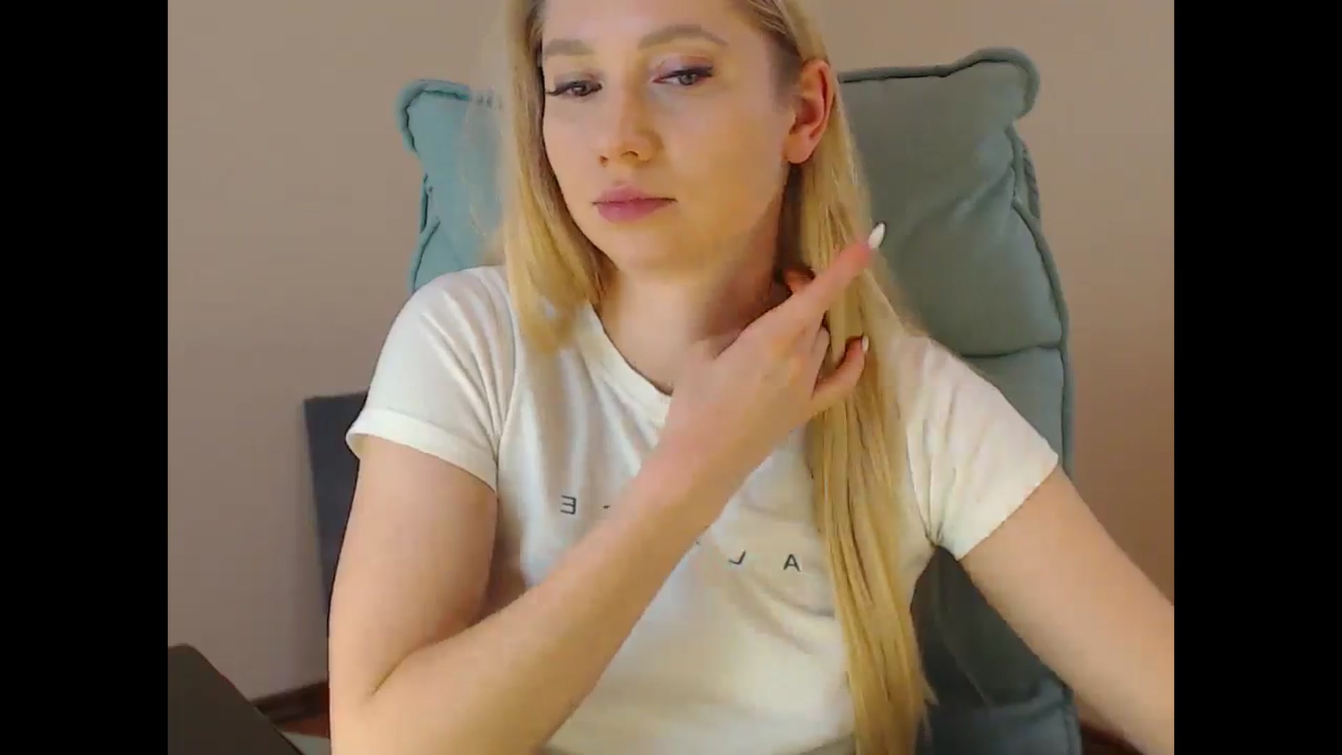 Miss_Sylvia video thumbnail