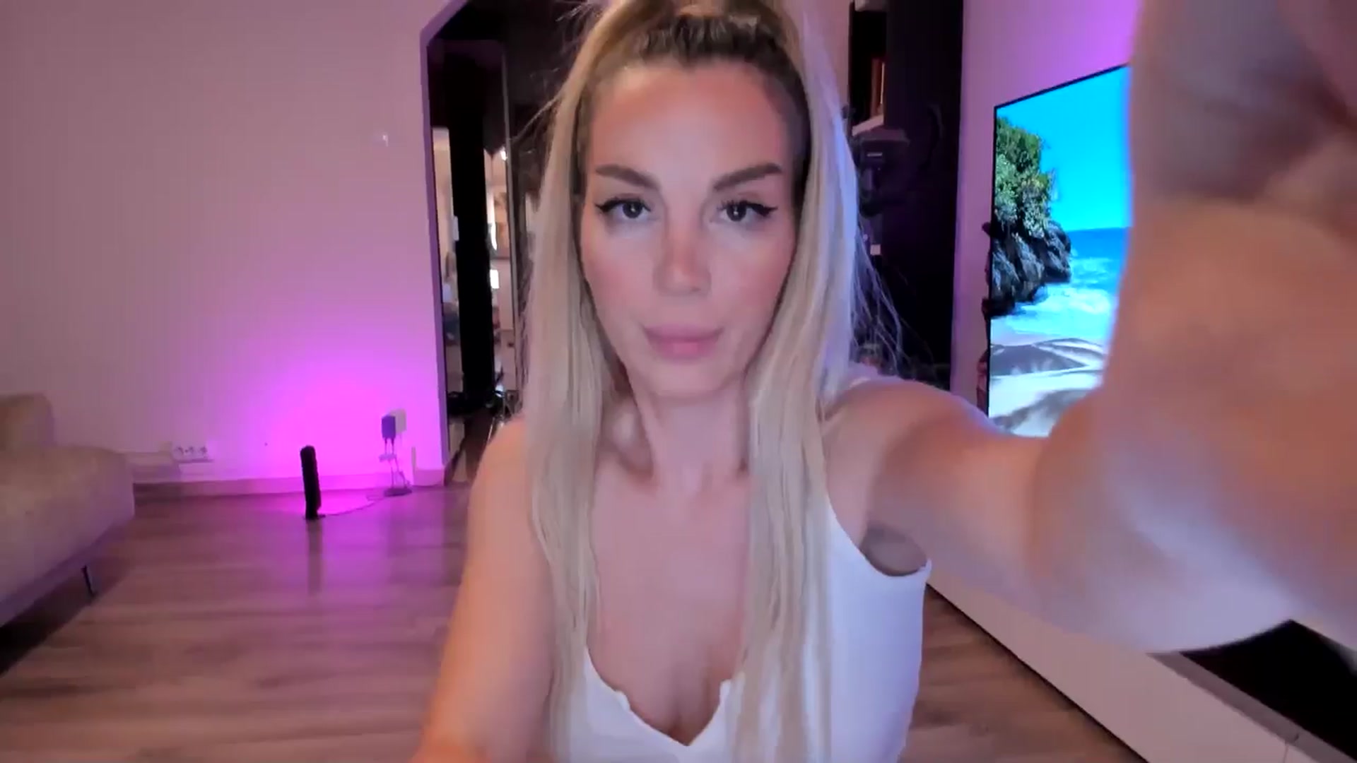 Alesia_ video thumbnail