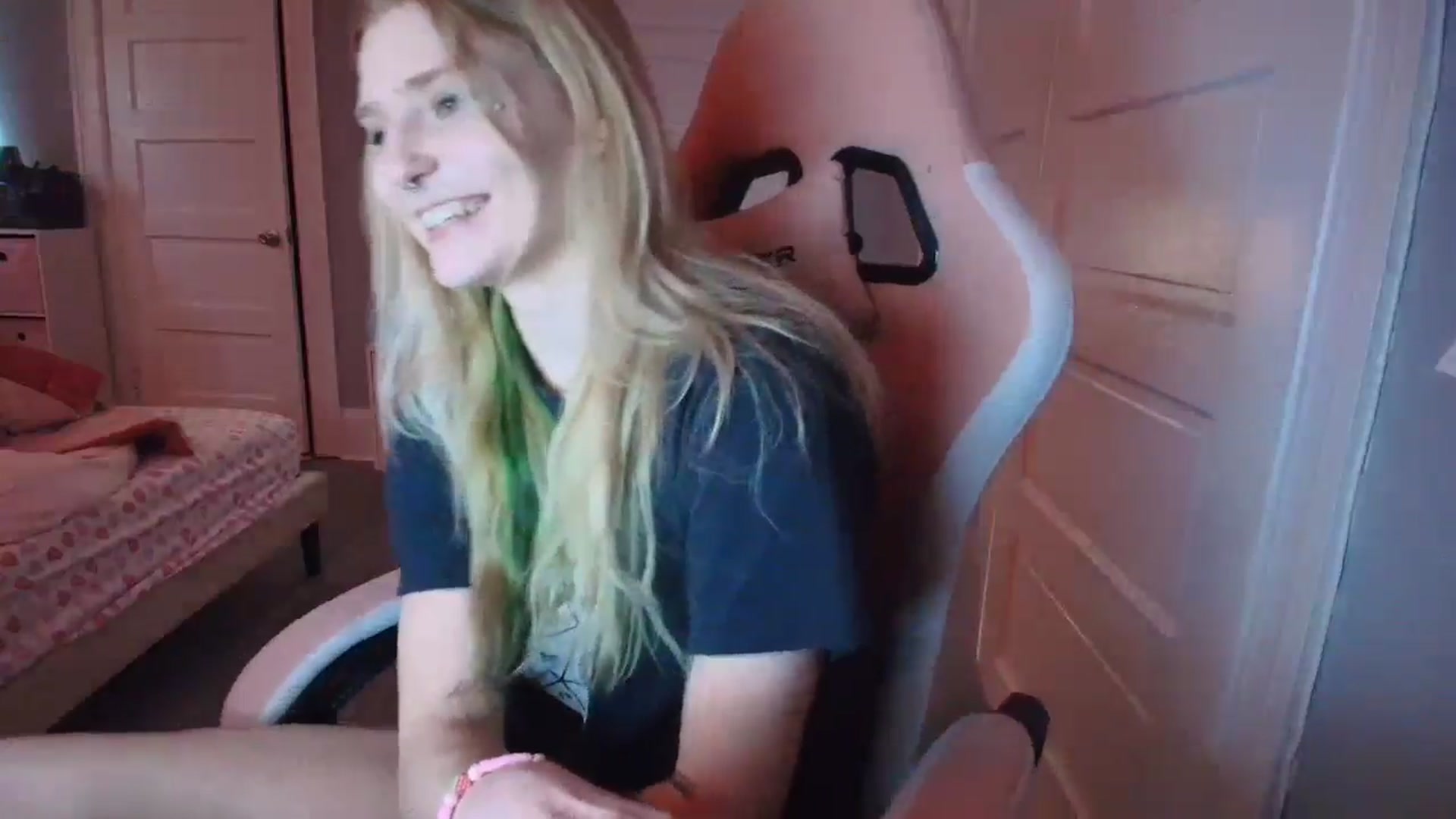 DuckChan0 video thumbnail