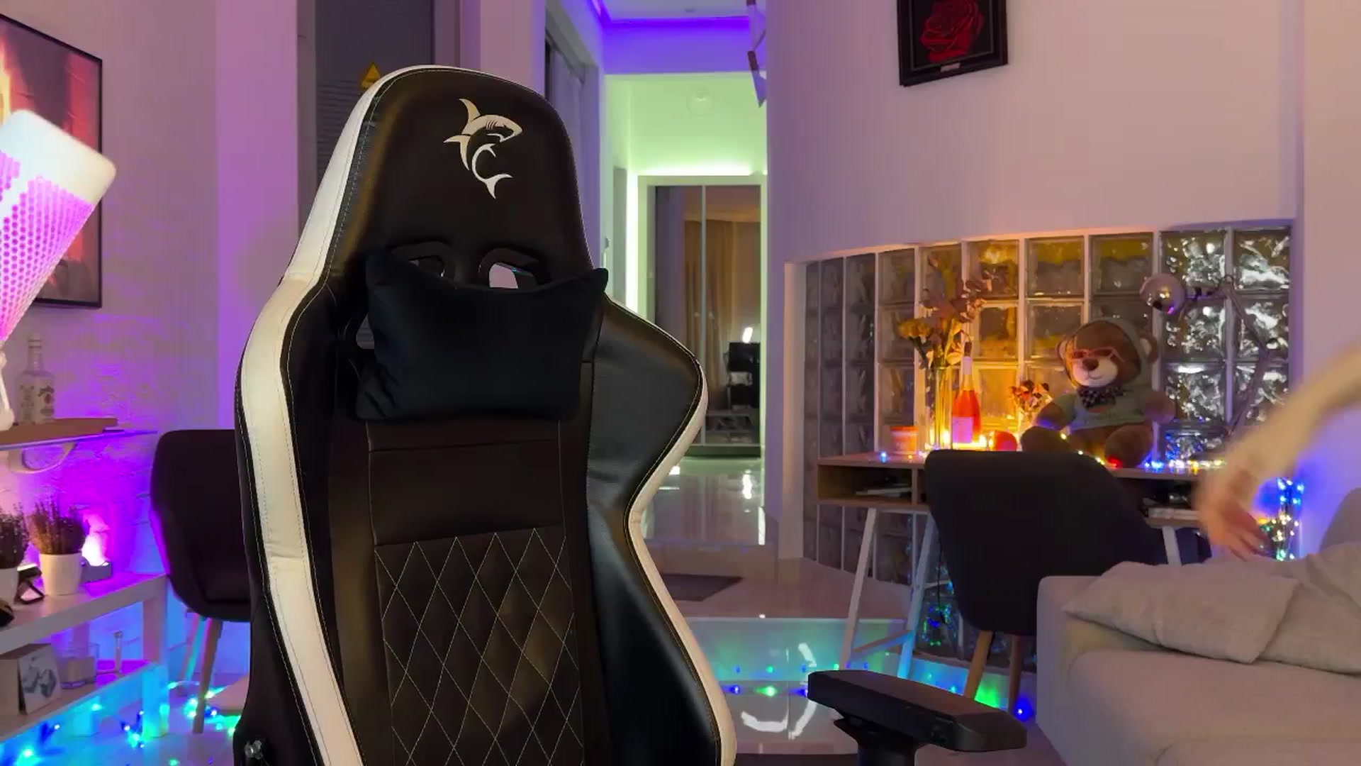 AlexiAngel video thumbnail