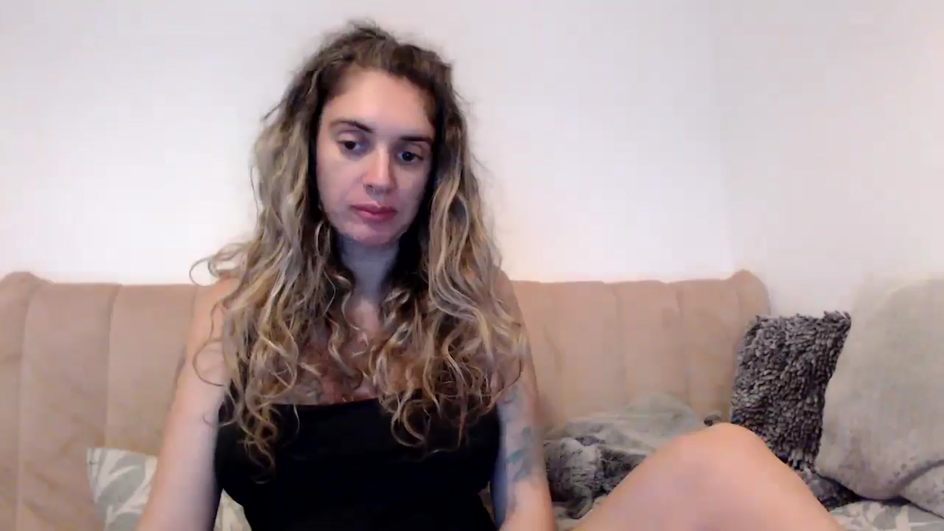 MissDivinna video thumbnail