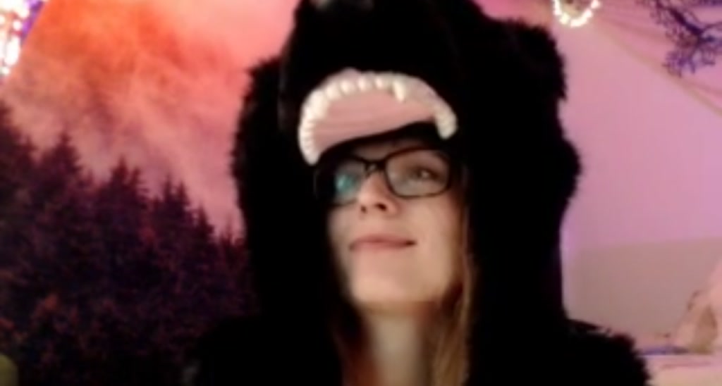 LucysLounge video thumbnail