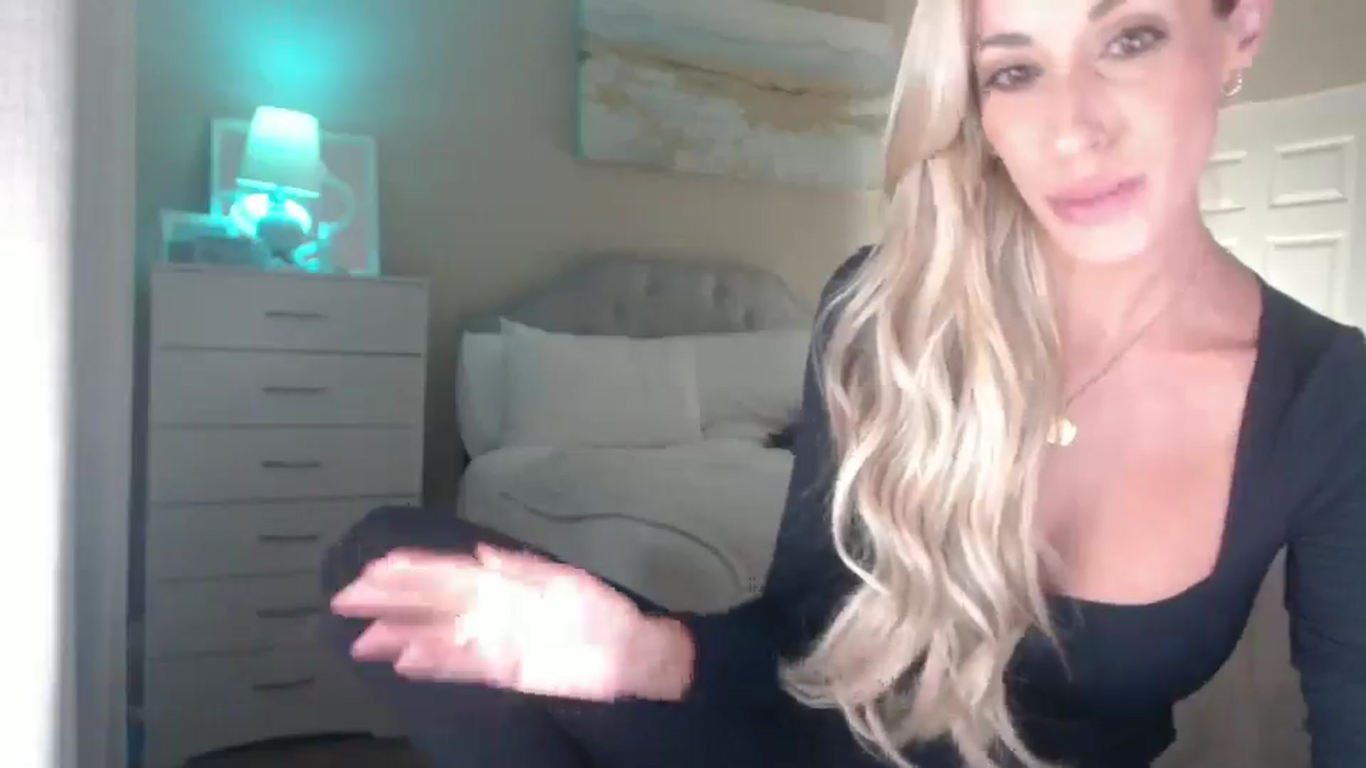Queen_bambii video thumbnail