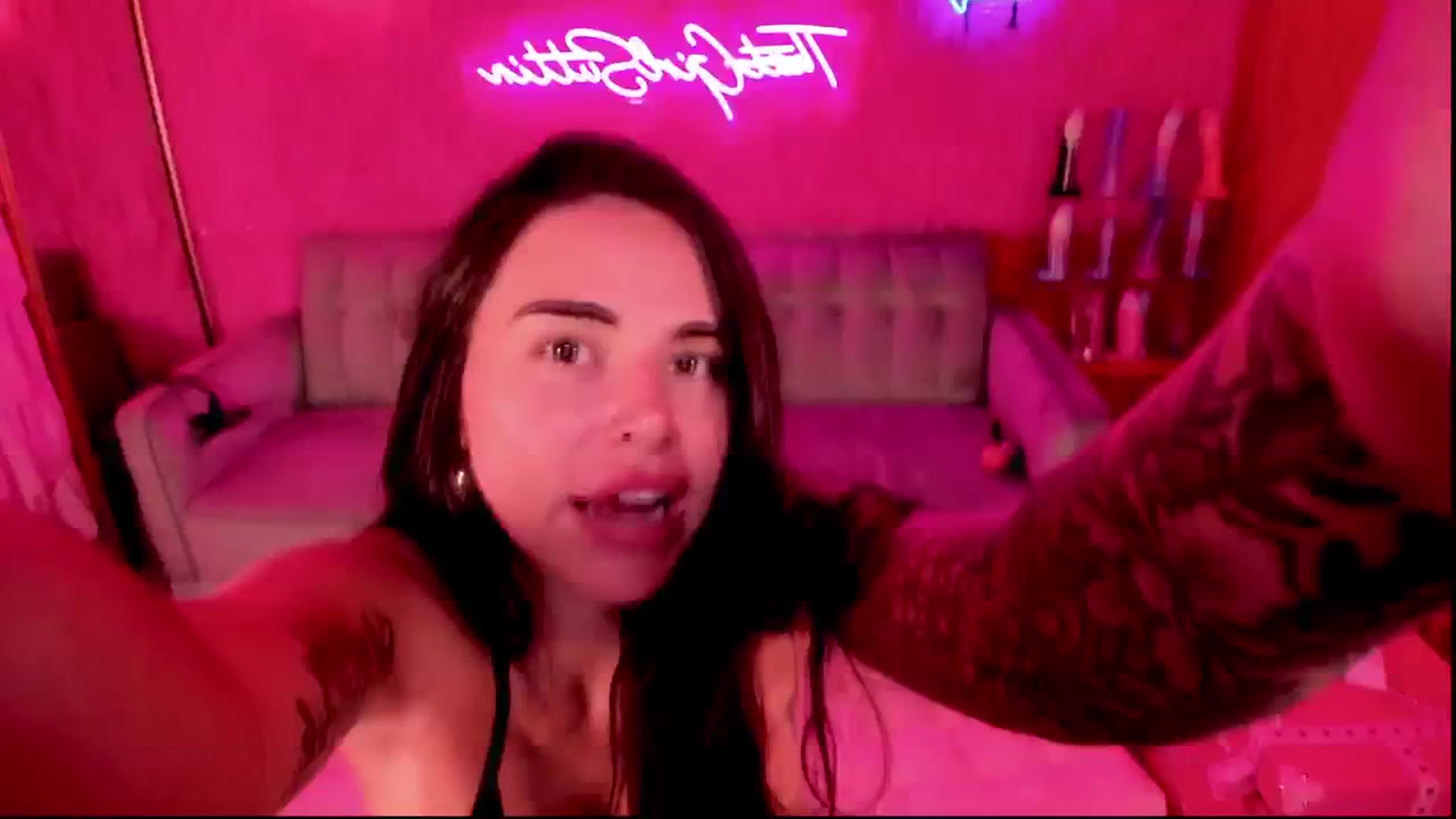 thatgrlsuttin video thumbnail