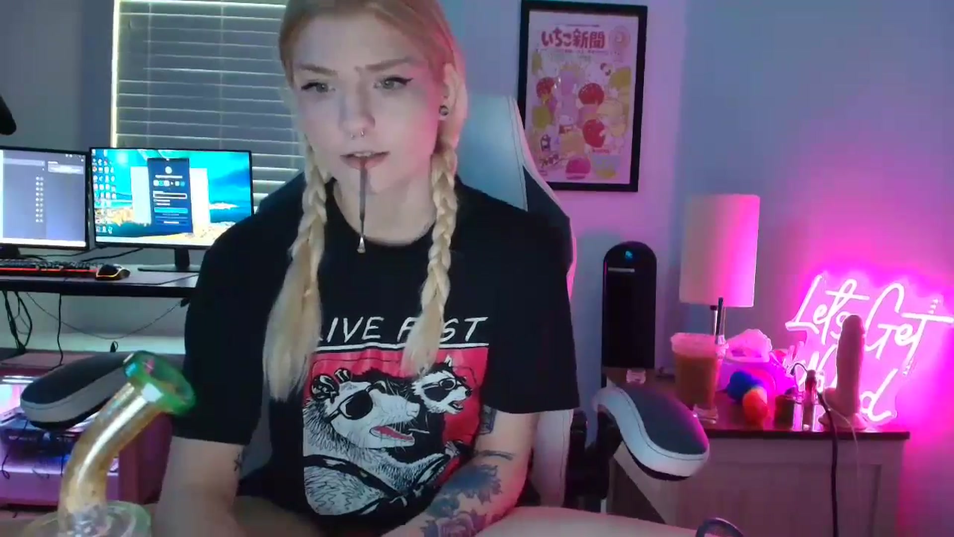 DuckChan0 video thumbnail