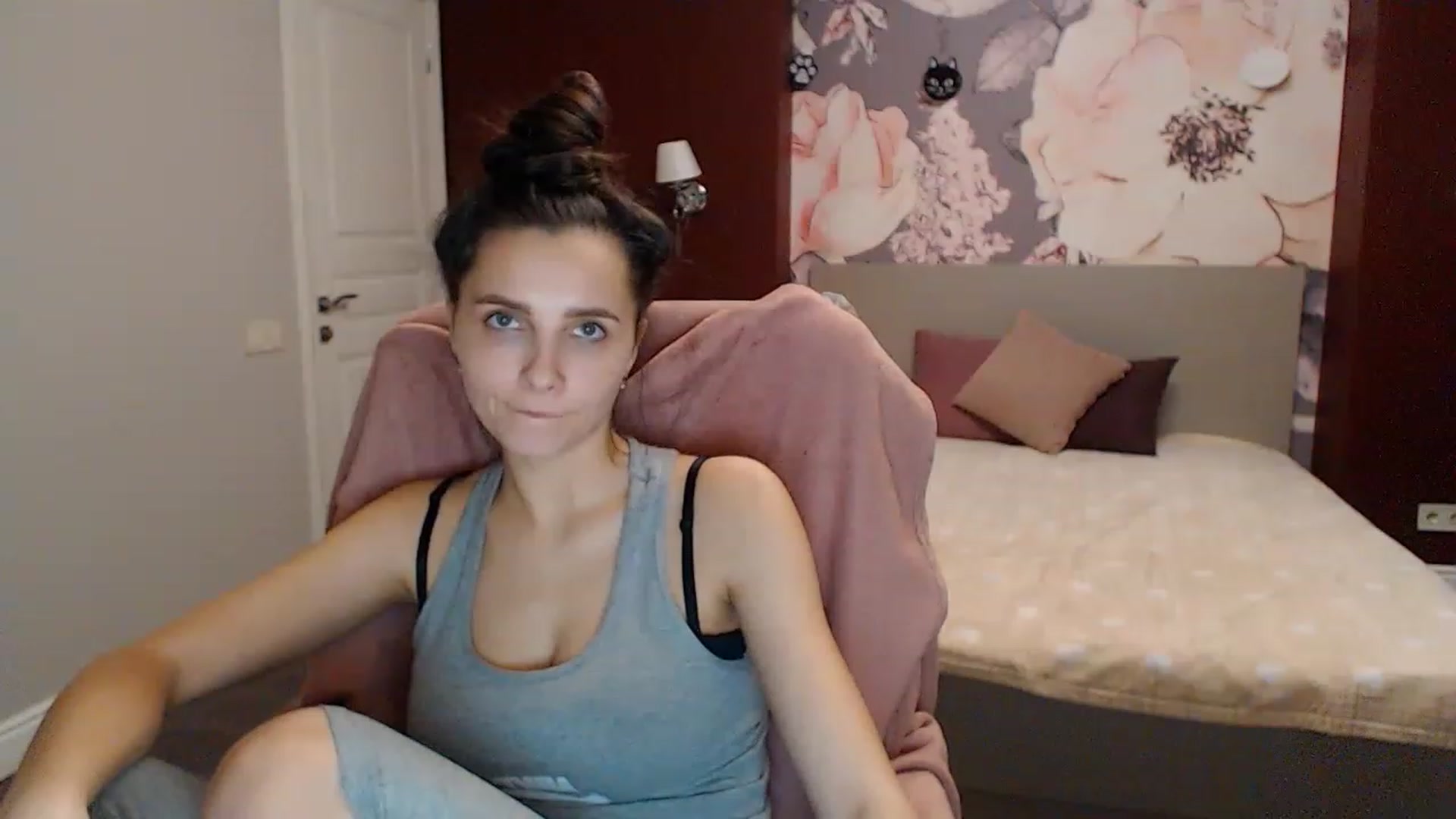 Karina_Mils video thumbnail