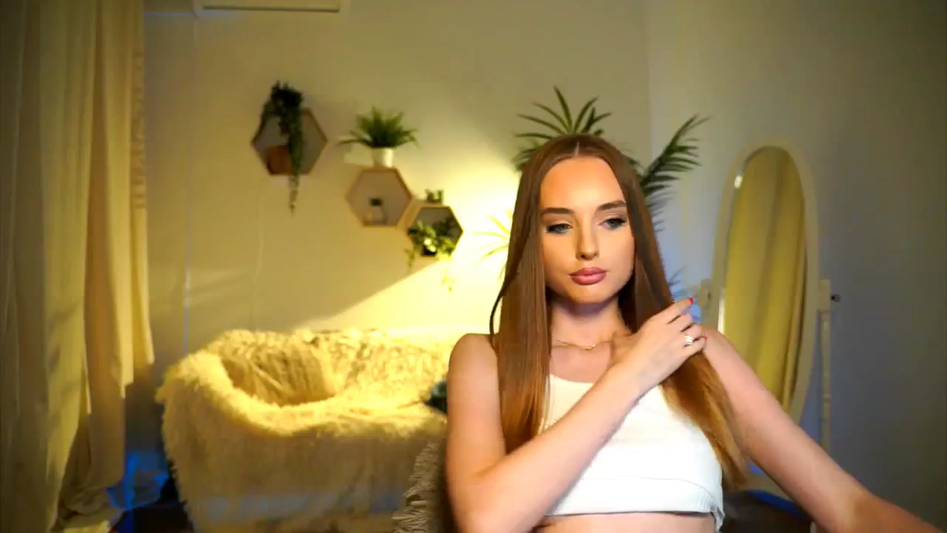 petitegonwild video thumbnail